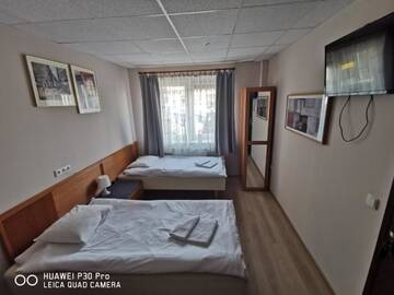 Фото номера Небольшой двухместный номер с 2 отдельными кроватями Хостелы Sleep&amp;Fly г. Гданьск-Рембехово 4