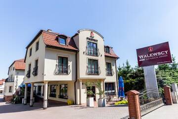 Фотографии Отели типа «постель и завтрак» Hotel Walewscy г. Гданьск-Рембехово (Польша) №1 Фото Отели типа «постель и завтрак» Hotel Walewscy г. Гданьск-Рембехово 1